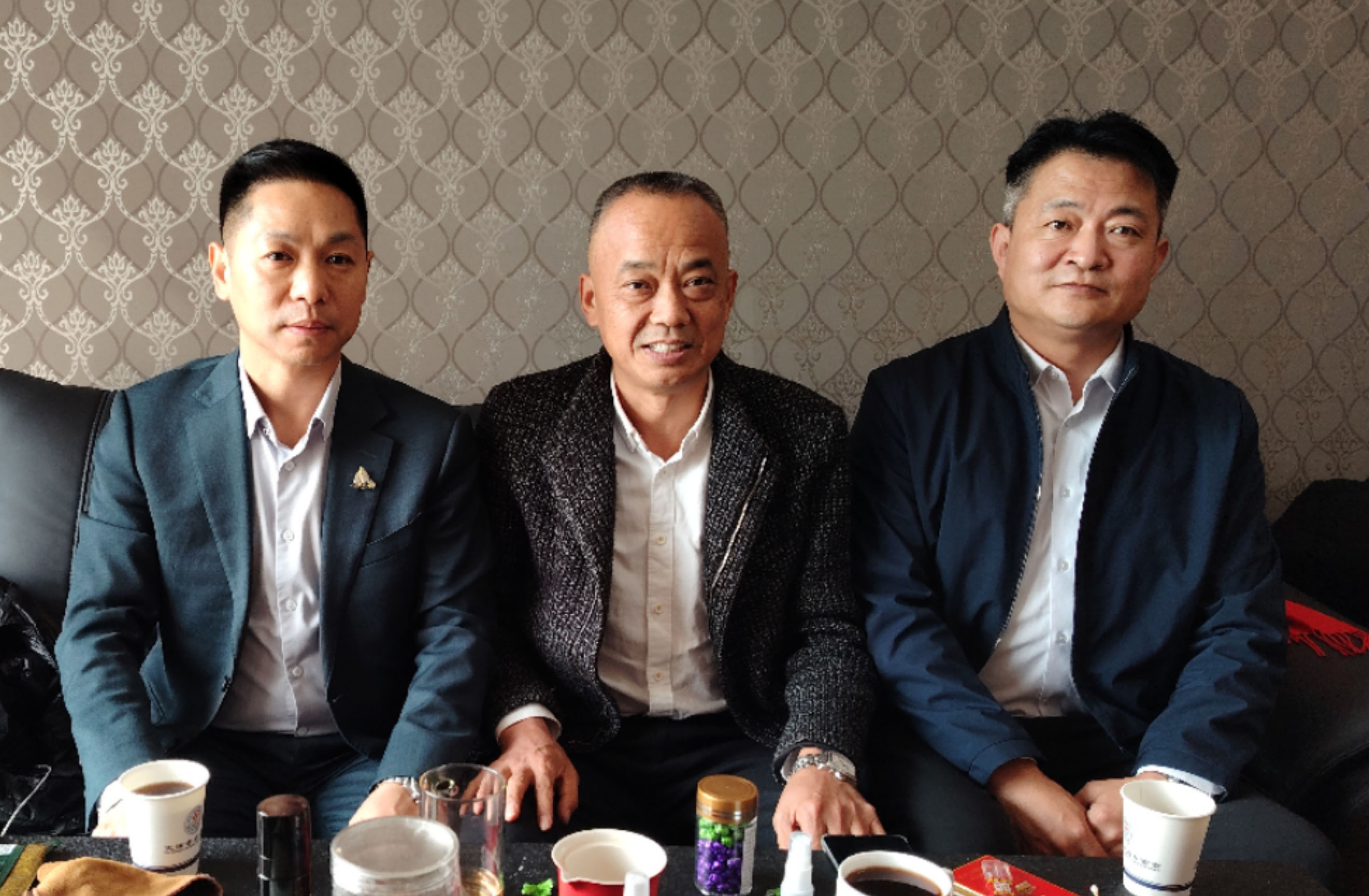 我会会长朱书广带队走访天津江苏启东商会